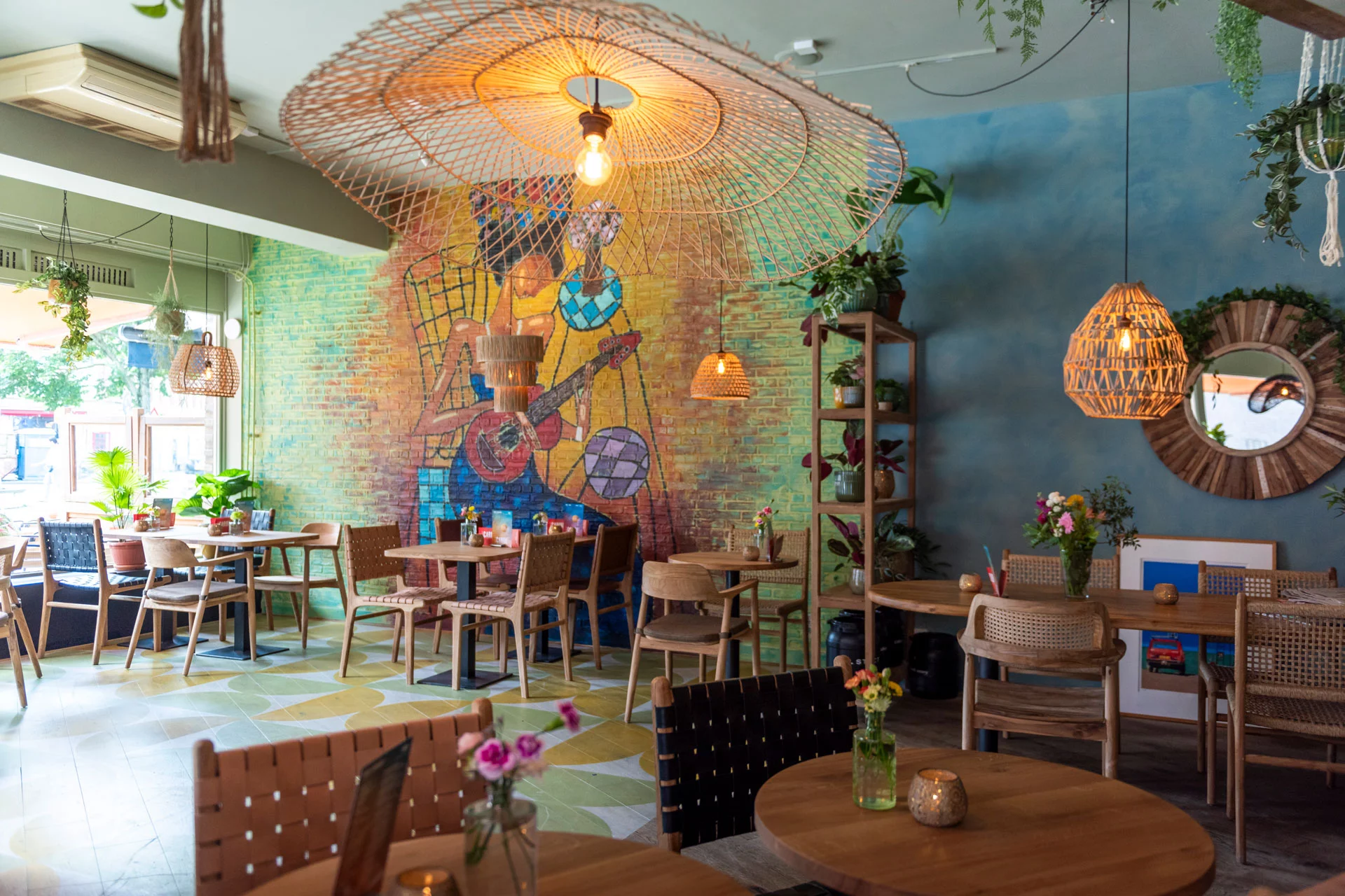 Cafe Caribe Staatsliedenbuurt Caribisch interieur